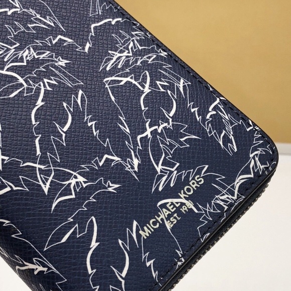 NWT Michael Kors Mens Grant Tech Zip Around Wallet Leather Palm Tree Navy $198 - Picture 5 of 11